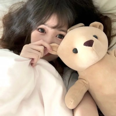 笼中女